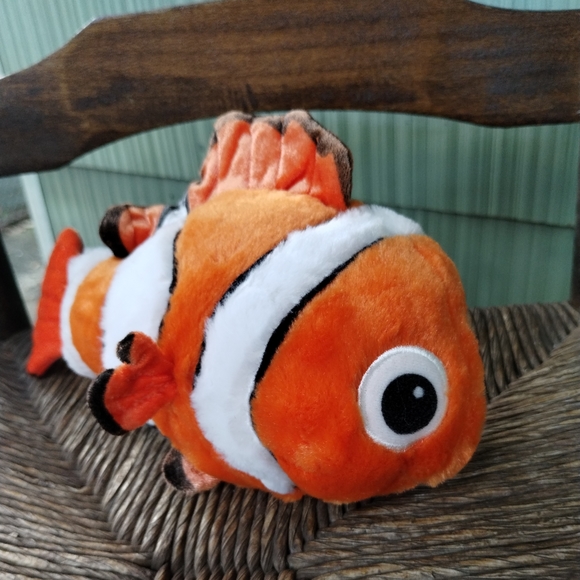 โDisney Parks Finding Nemo 9" Plush Stuffed Animal Orange Clown Fish - Picture 3 of 13